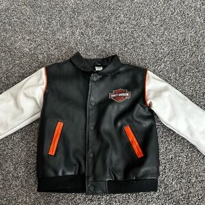 Harley Davidson leather jacket size 4T